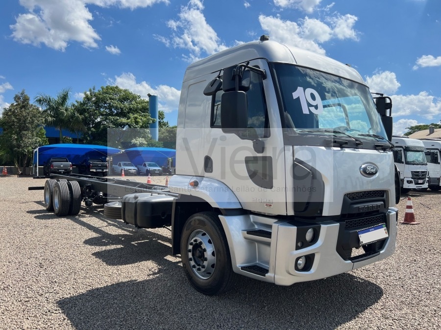Ford Cargo 2429 6X2 18/19