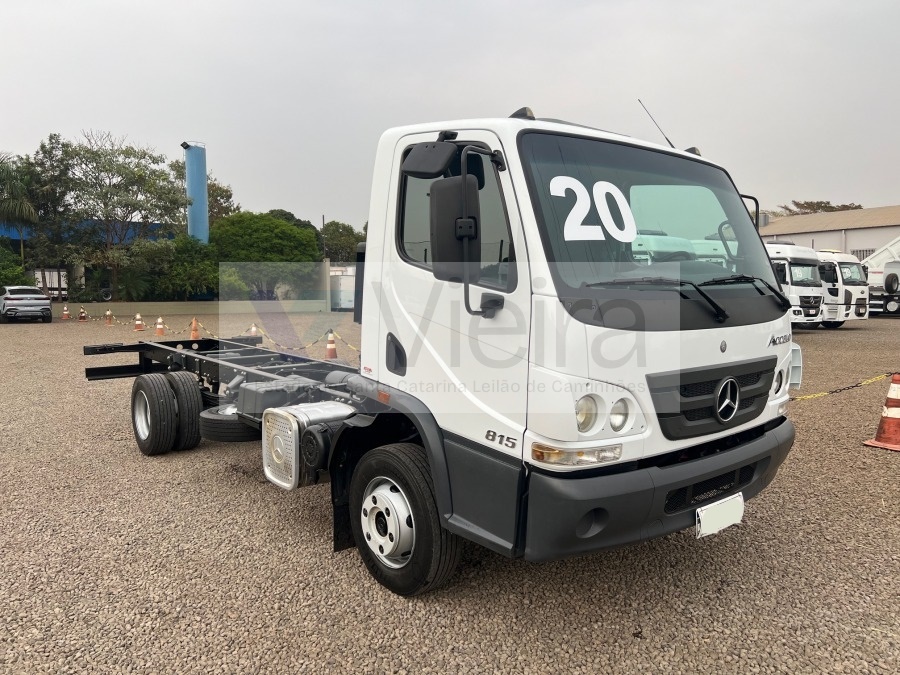 Mercedes-Benz Accelo 815 4X2 20/20