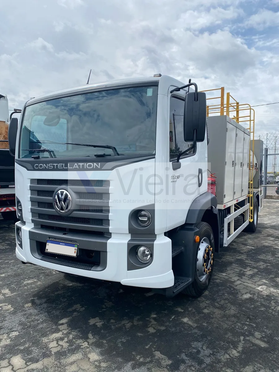Volkswagen 17.210 4x2 24/24