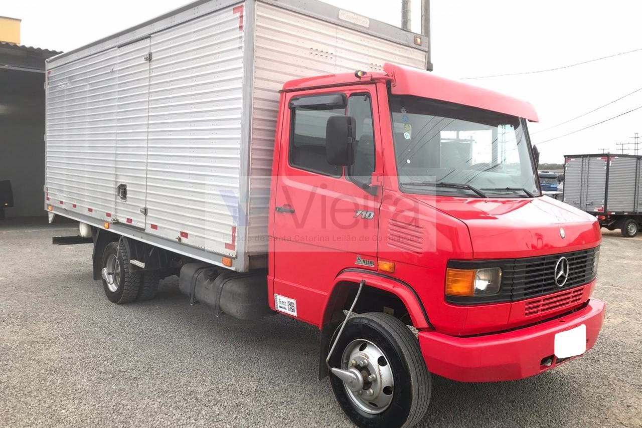 MERCEDES BENZ MB710 09/09
