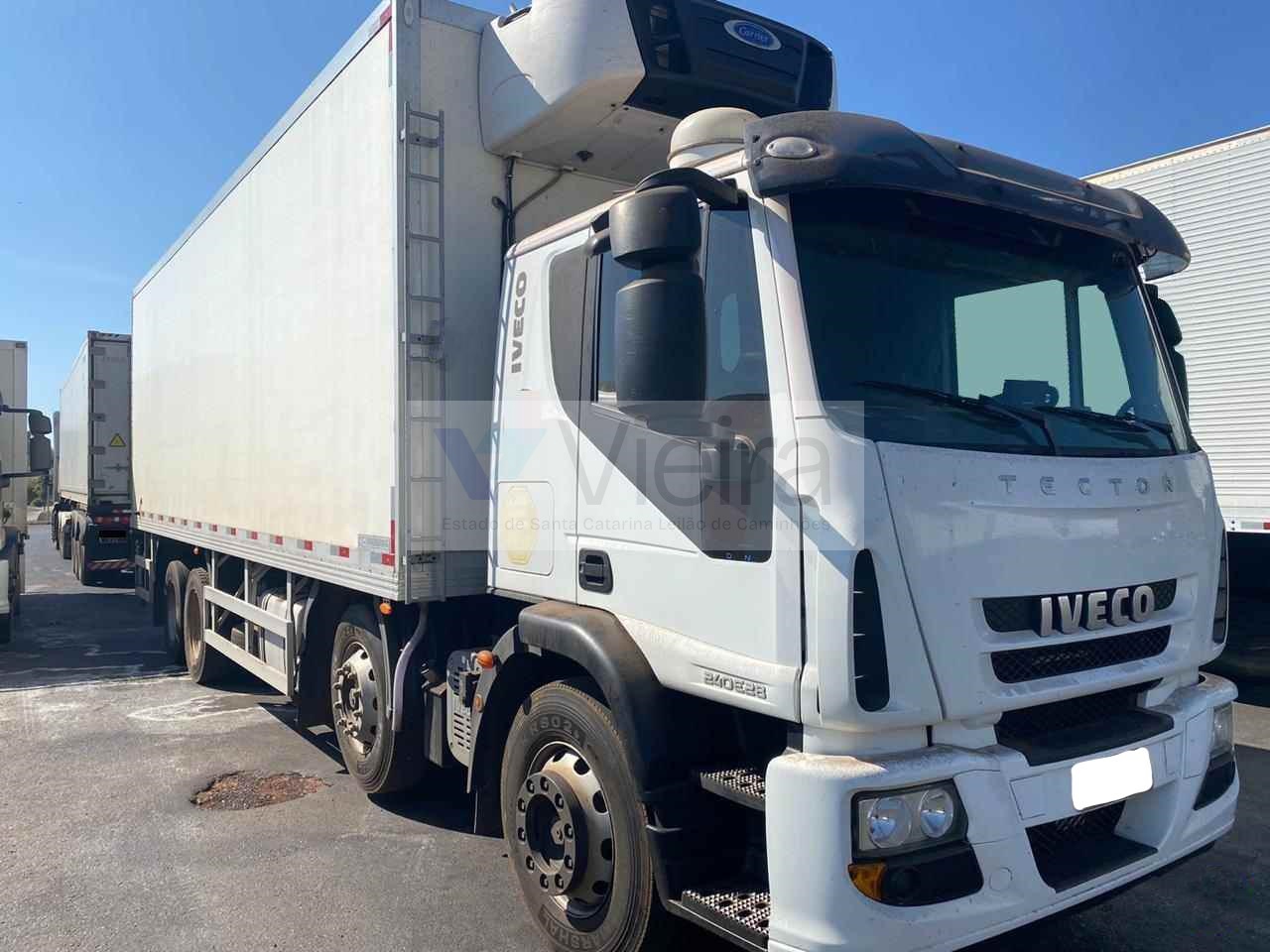 IVECO TECTOR 240E28 8x2 14/14