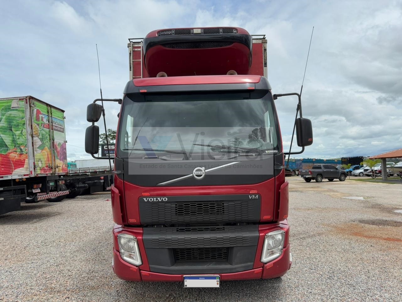 Volvo Truck Baú Frigorífico 6X2 22/22