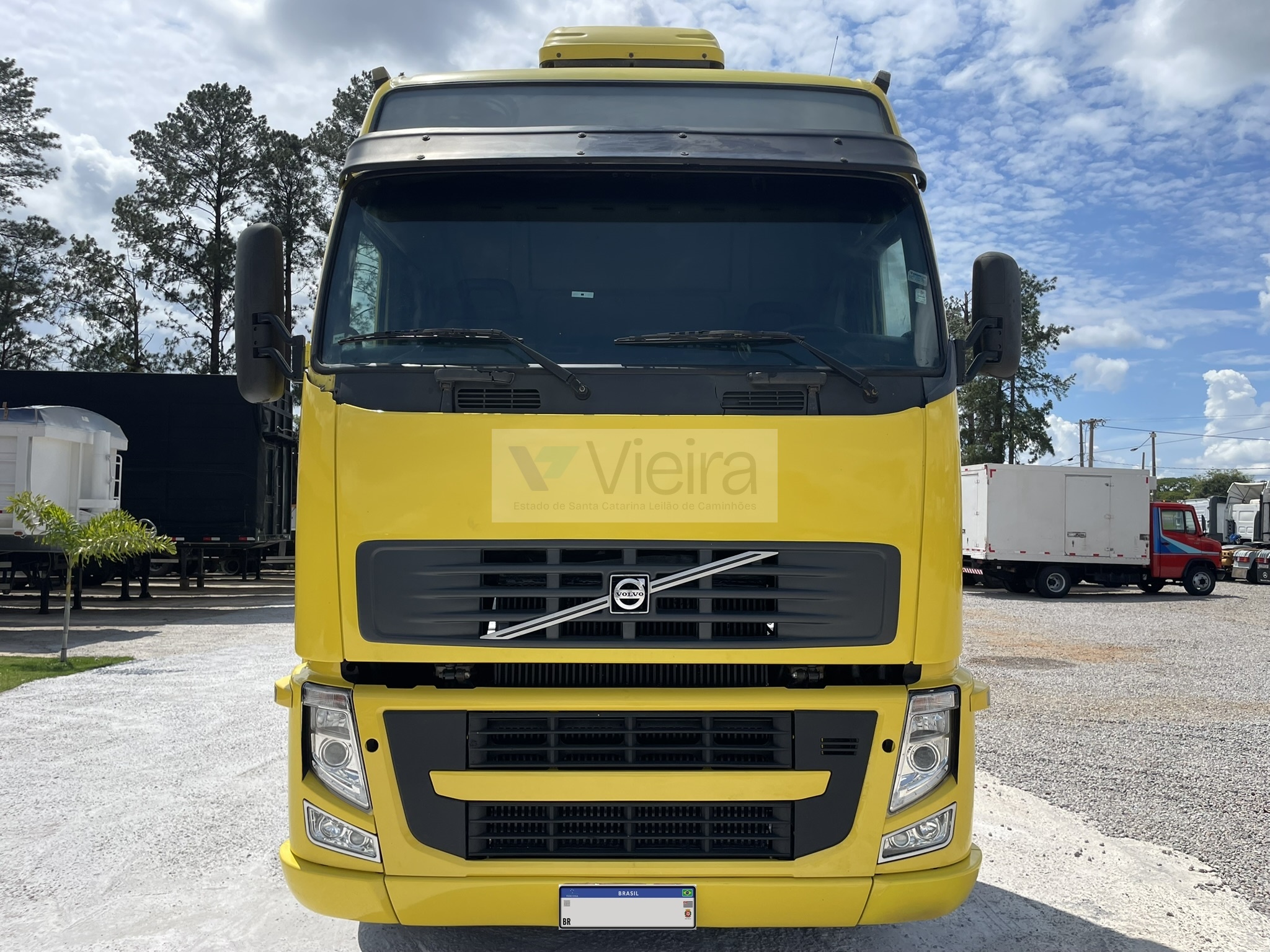 Volvo Cavalo Mecânico 6X2 06/06