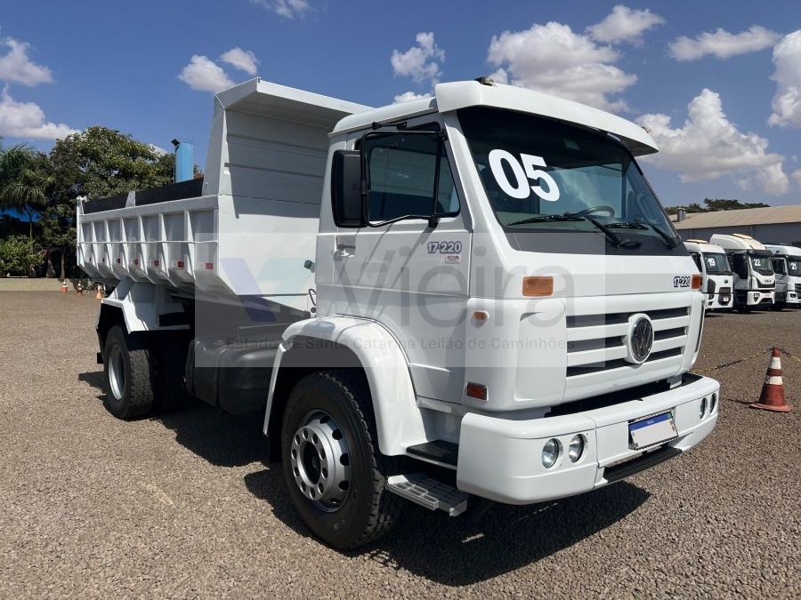 Volkswagen 17-220 4X2 05/05