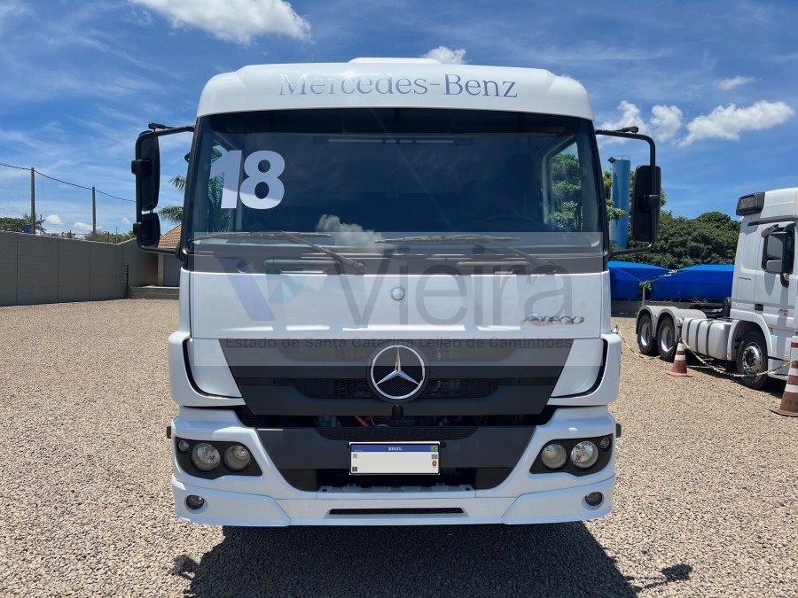 Mercedes-Benz Atego 3030 8X2 18/18