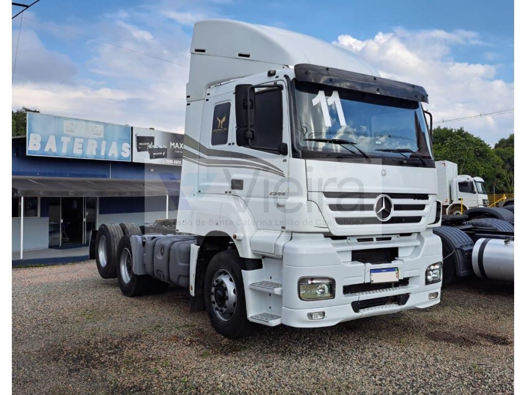 Mercedes-Benz 2544 6X2 11/11