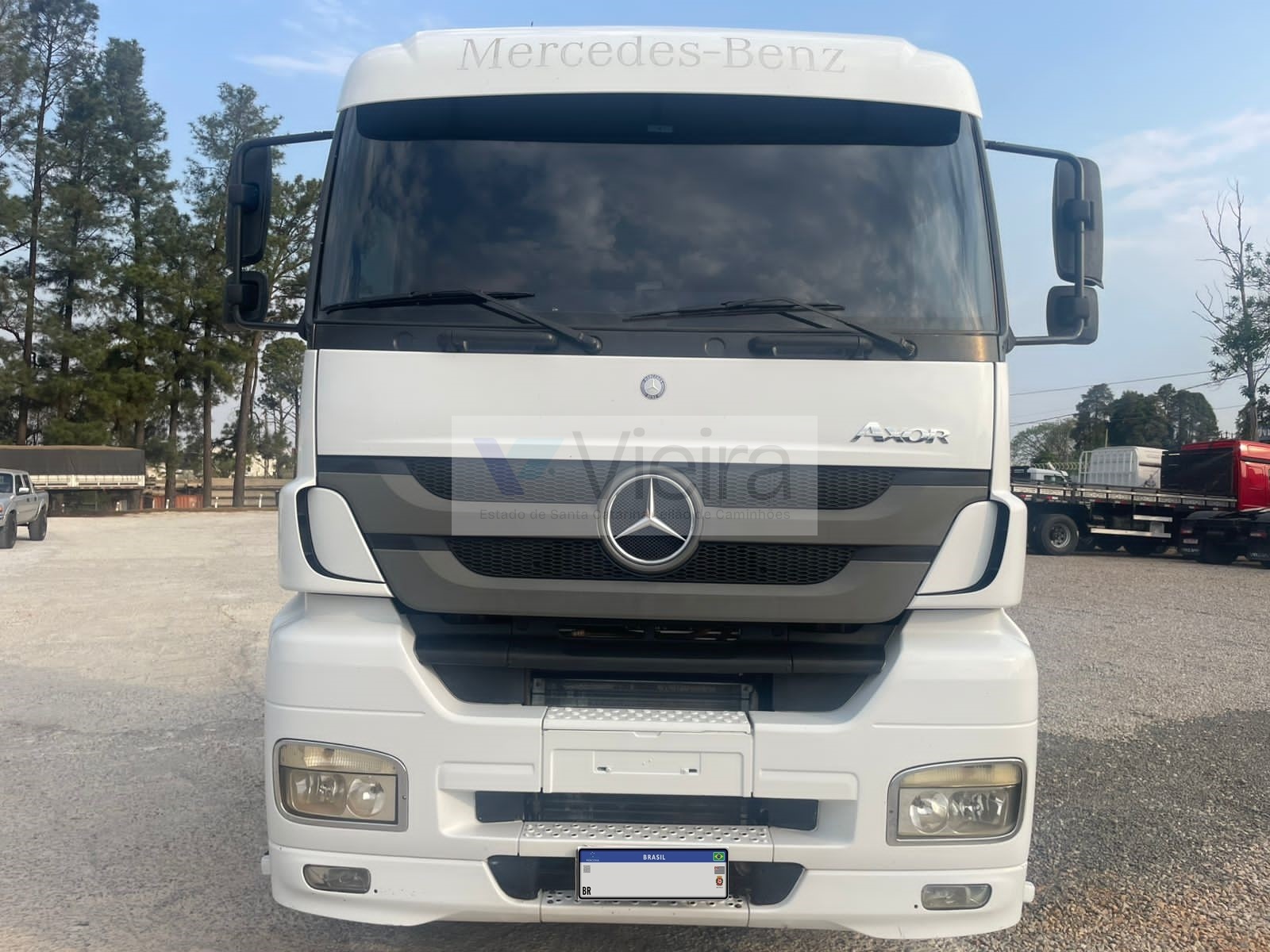 Mercedes-Benz Cavalo Mecânico 6X2 14/14